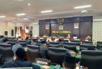 Suasana Rapat Paripurna dengan agenda penyampaian nota P-APBD pada DPRD Trenggalek 