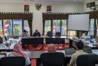 Suasana rapat kerja Komisi II DPRD Trenggalek bersama OPD mitra