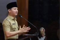 Ketua TP PKK Kabupaten Trenggalek Novita Hardini, beri sekitar himbauan pada konselor RPPA di Pendapa Manggala Praja Nugraha. (Foto : Prokopim Trenggalek)
