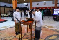 Bupati Trenggalek Mochamad Nur Arifin ambil sumpah janji sekaligus melantik sejumlah pejabat administrasi di Pendapa Manggala Praja Nugraha. (Foto : Prokopim Trenggalek)