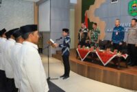 Wakil Bupati Trenggalek Syah Muhammad Natanegara mengukuhkan Dewan Pendidikan Kabupaten di gedung Bhawarasa Kabupaten Trenggalek. (Foto : Prokopim Trenggalek).