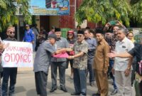 Petinggi DPRD Trenggalek bersedia mendukung digulirkannya Hak Angket usai didemo Aliansi Wong Nggalek