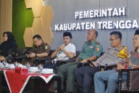 Wabup Trenggalek Syah Muhammad Natanegara hadiri rapat koordinasi dengan Komandan Kodim 0806 Trenggalek Letkol Czi Yudo Aji Susanto di Gedung Bhawarasa Pendapa Manggala Praja Nugraha. (Foto : Prokopim Trenggalek)