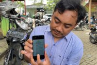 Pungki Okta Kristiawan, mantan PNS yang diberhentikan akibat enggan mengisi presensi masuk kerja.