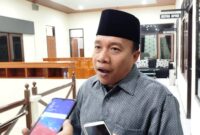Doding Rahmadi selaku Ketua DPRD Trenggalek sementara usai pimpin rapat terbatas.
