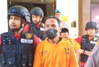 Ilustrasi (foto kiai M saat menjalani pers rilis di Polres Trenggalek)