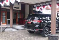 Ilustrasi mobil dinas Toyota Innova yang digunakan Pimpinan DPRD Trenggalek.