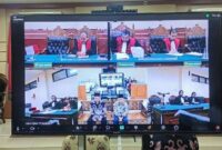 Sidang Tindak Pidana Korupsi Pembangunan Gedung Pertemuan Desa Melis, Kecamatan Gandusari, Trenggalek di Pengadilan Tindak Pidana Korupsi (Tipikor) Surabaya. (Foto : Istimewa)