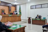 Suasana pembacaan putusan oleh Hakim di Pengadilan Negeri Trenggalek.