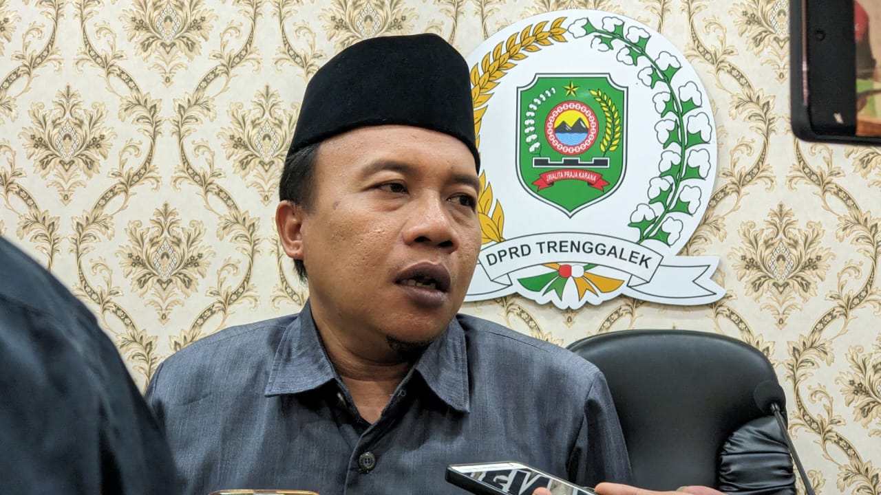 Ketua DPRD Trenggalek, Doding Rahmadi