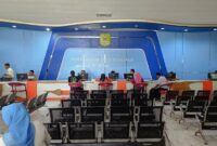 Suasana pelayanan di Kantor Dukcapil Trenggalek