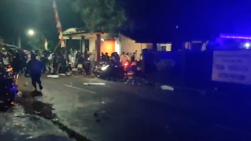 Mengingat Kronologi Perusakan Polsek Watulimo