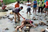 Olah TKP penemuan jasad lansia di sungai Desa Duren Kecamatan Tugu Kabupaten Trenggalek
