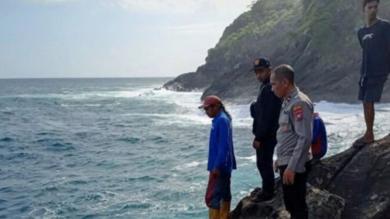Pihak kepolisian bersama masyarakat sekitar datangi lokasi hilangkan WT.