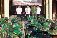 Saat Bupati Trenggalek Mochamad Nur Arifin didampingi Komandan Kodim 0806 Trenggalek Letkol Czi Yudo Aji Susanto beri sambutan di halaman Agro Park.