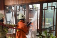 Rumah kayu milik Djarwito, warga Karangrejo Kampak kebakaran.