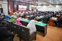 Sidang paripurna istimewa dengan agenda mendengarkan pidato kenegaraan Presiden Prabowo Subianto di gedung DPRD Trenggalek. (Prokopim TGX)