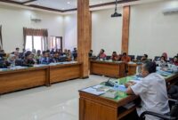 DPRD Trenggalek terima hearing dari relawan pendidik lulusan Pendidikan Profesi Guru (PPG) prajabatan, Jumat (26/9/2025).