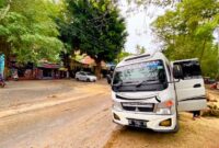 Kondisi jalan di Pantai Pasir Putih Karanggongso Trenggalek, Minggu (10/3/2024). Foto : Google Local Guide @rizky zion