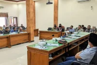 Forum RDP antara Komisi IV DPRD Trenggalek dengan guru non dapodik Trenggalek dengarkan penjelasan Kadisdik Trenggalek.