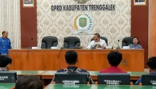 Audiensi Komisi IV DPRD dengan GMNI Trenggalek, Senin (18/5/2026).