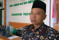 Kepala Kantor Kementerian Haji dan Umrah Trenggalek, Subkan Hamzah saat dikonfirmasi awak media. (Doc. Redaksi Ragam Warta)