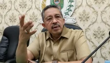 Ketua Pansus III DPRD Trenggalek, Sukarudin saat dikonfirmasi awak media usai pimpin rapat.