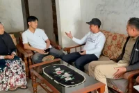 Dispora Trenggalek sambangi rumah Juara Internasional MCGG di Desa Ngulankulon, Kecamatan Pogalan