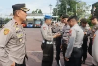 Sipropam Polres Trenggalek sidak hp anggota, antisipasi dampak judol dan pinjol