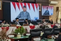 Suasana rapat paripurna dengarkan pidato kenegaraan Presiden RI Prabowo Subianto di gedung DPRD Trenggalek, Jumat (14/8/2026).