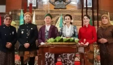 Wakil Gubernur Jawa Timur Emil Elestianto Dardak (nomor 2 dari kiri) hadiri Hari Jadi Trenggalek ke ke-832.