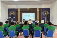 Warga binaan Rutan Kelas IIB Trenggalek mengikuti pelatihan pembuatan telur asin dan kewirausahaan.