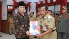 Stefanus Triadi Atmono kembali menjalankan tugas sebagai Pj Sekda Trenggalek mulai 1 Oktober 2026 setelah masa penugasannya diperpanjang selama tiga bulan.